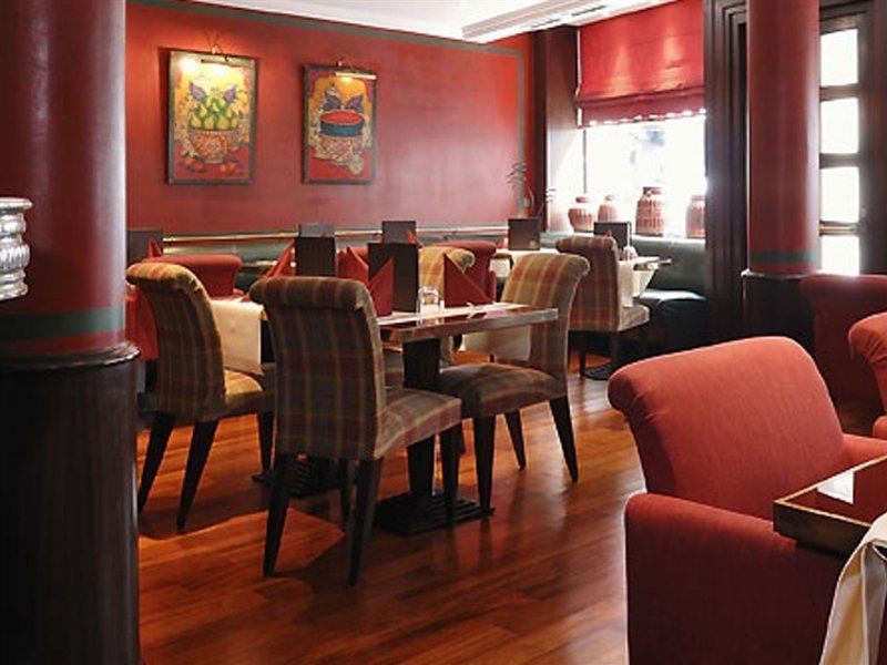 Hotel Royal Saint Honore Louvre Parigi